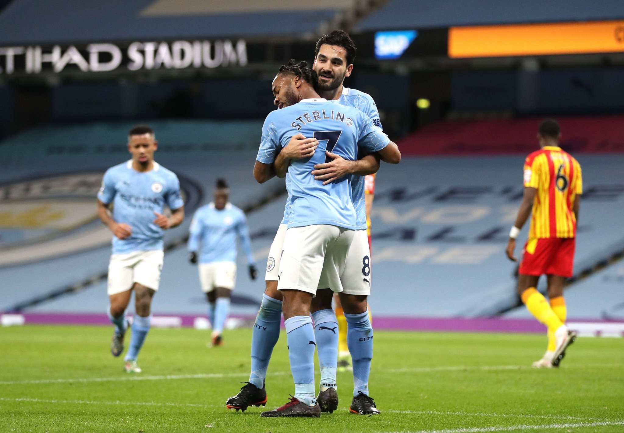 深度和专业 深度和专业